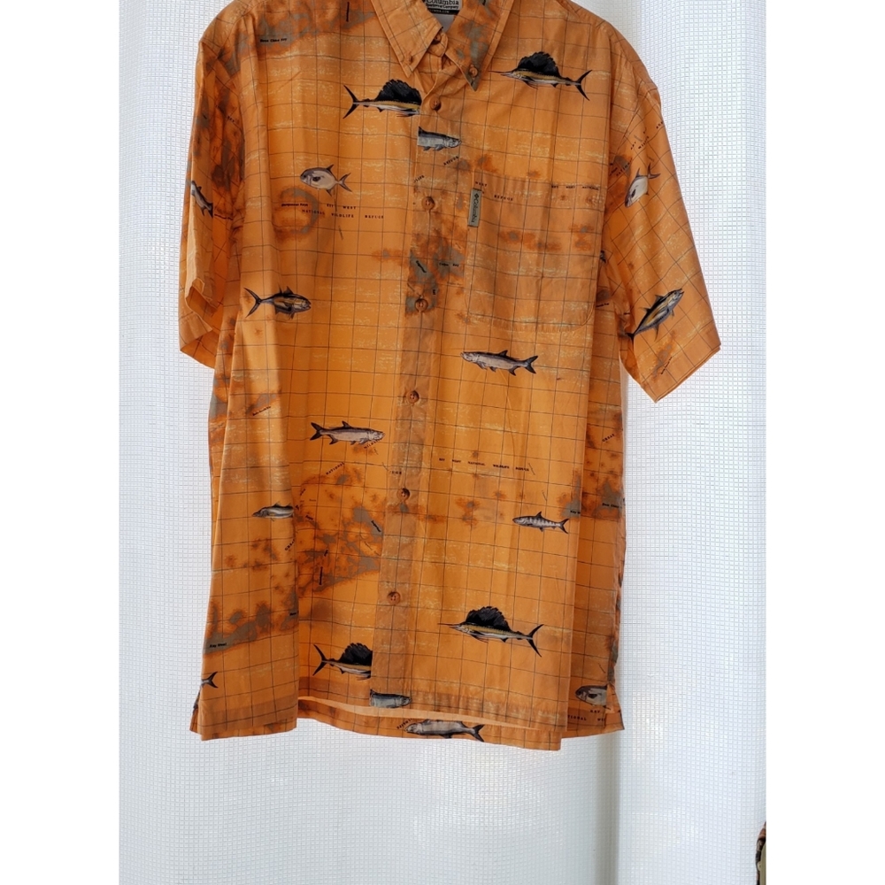Columbia sports wear company men's large large fishing shirt